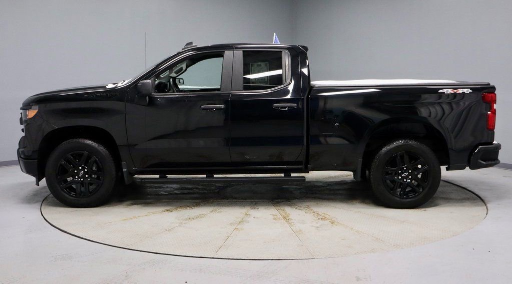 Used 2023 Chevrolet Silverado 1500 Custom w/ LPO, Dark Essentials Package image 8