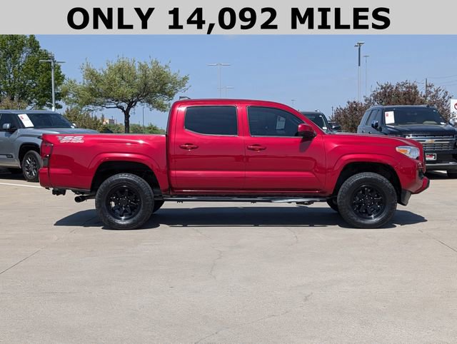 Used 2023 Toyota Tacoma SR AWD/4WD image 4
