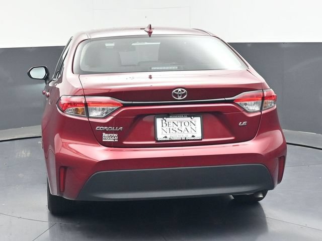 Used 2025 Toyota Corolla LE FWD image 40