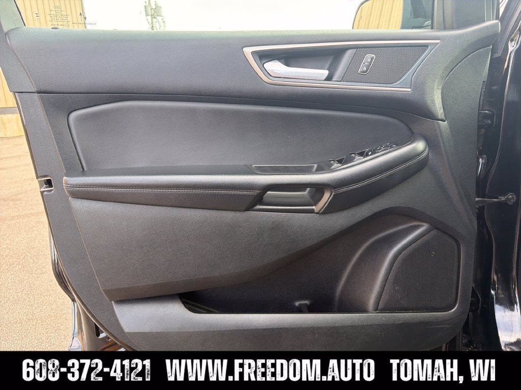 Used 2024 Ford Edge SEL AWD/4WD image 10