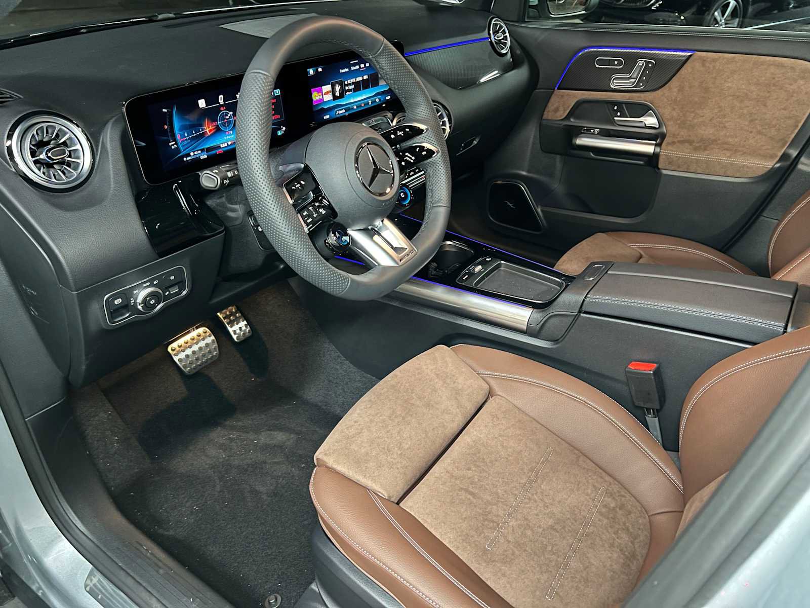 New 2026 Mercedes-Benz GLA 35 AMG 4MATIC image 25