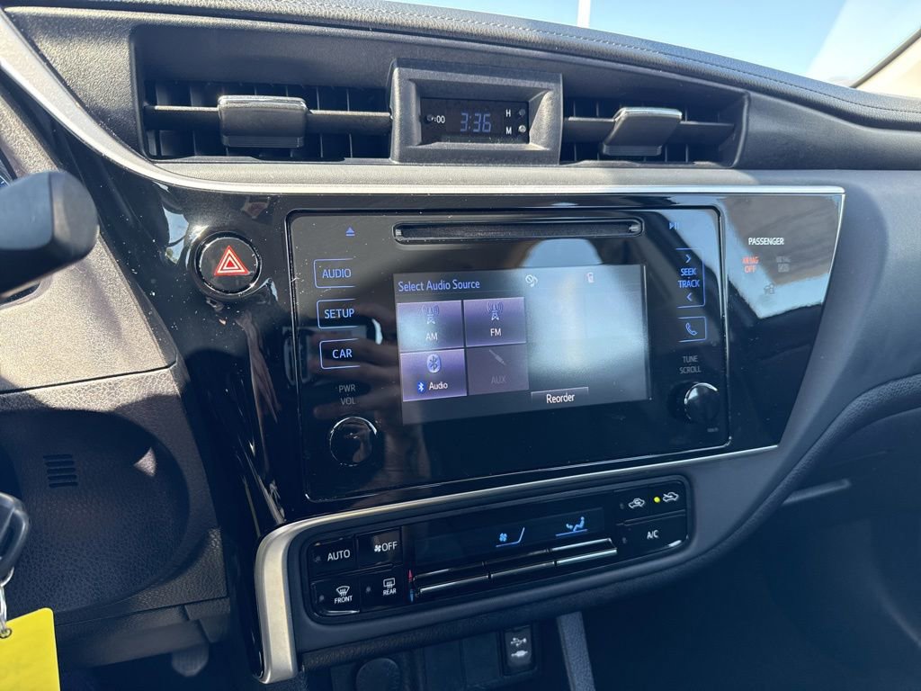 Used 2017 Toyota Corolla LE w/ Carpet Mat Package (TMS) FWD image 10
