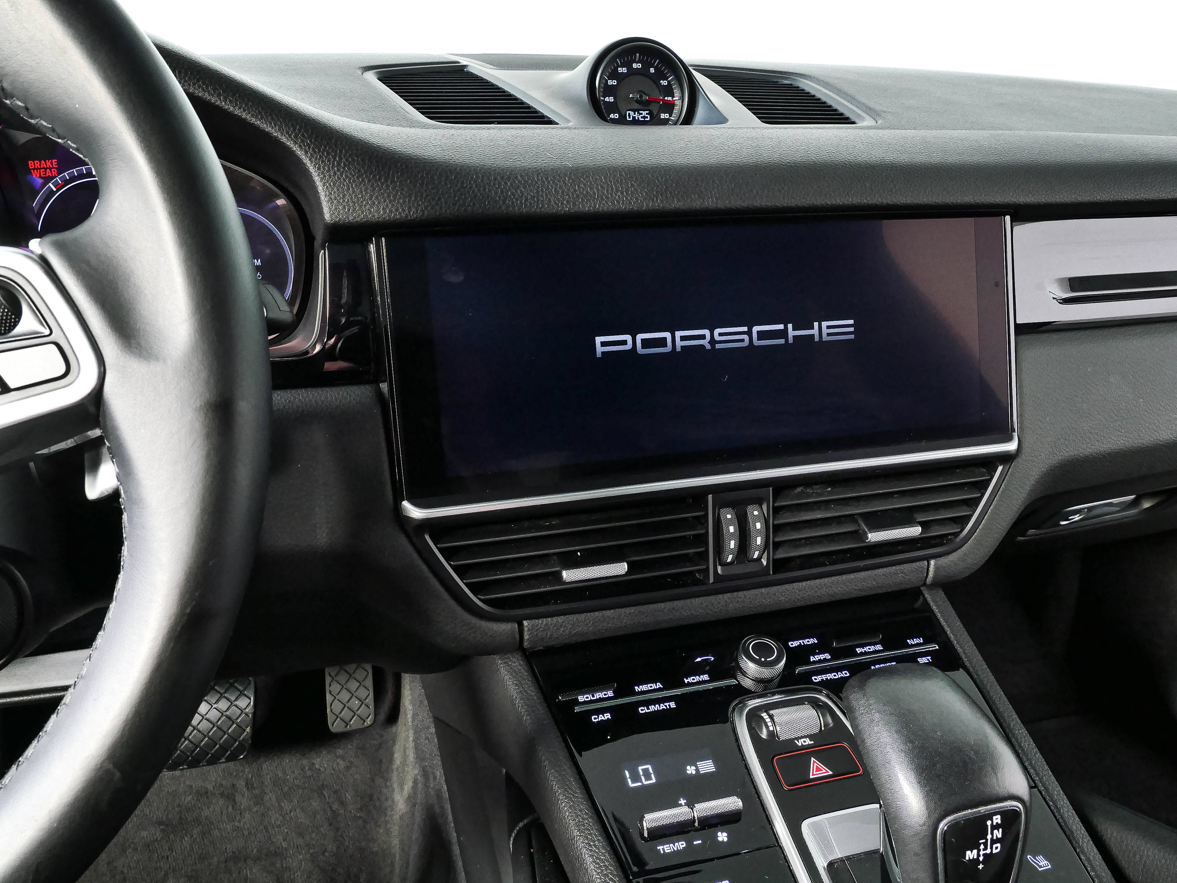 Certified 2022 Porsche Cayenne Coupe AWD/4WD image 13