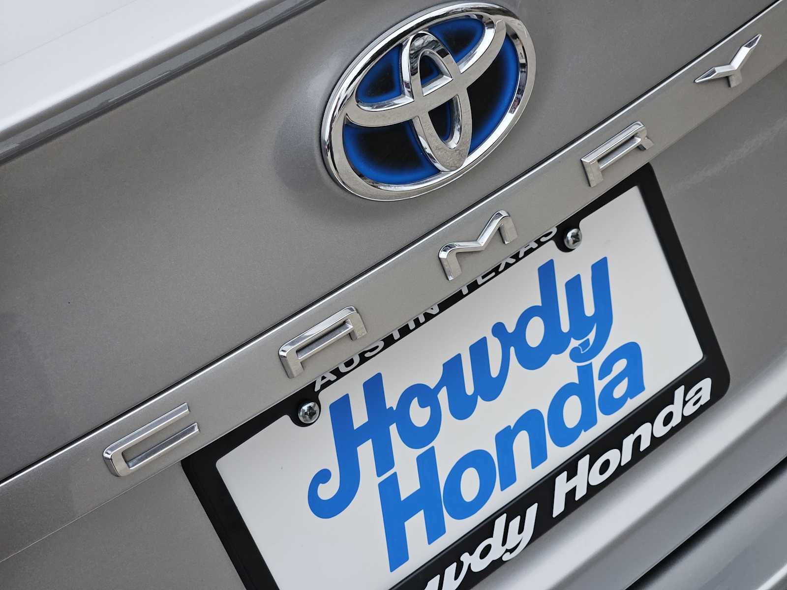 Used 2019 Toyota Camry SE w/ Sunroof Package image 11