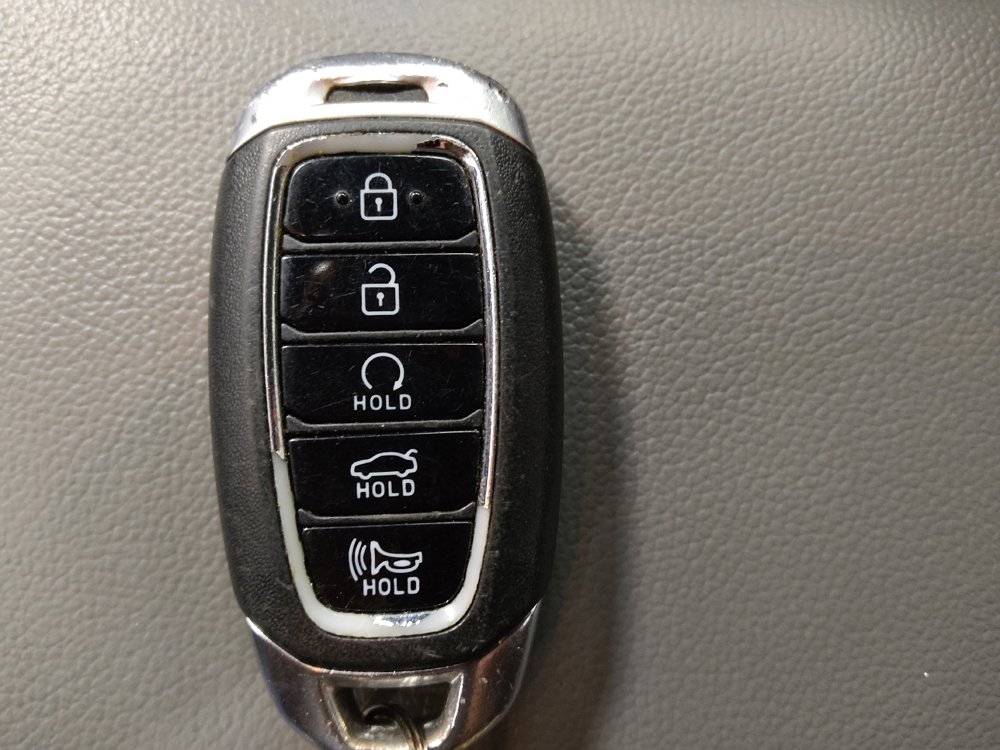 Used 2023 Hyundai Elantra SEL w/ Winter Weather Package image 32