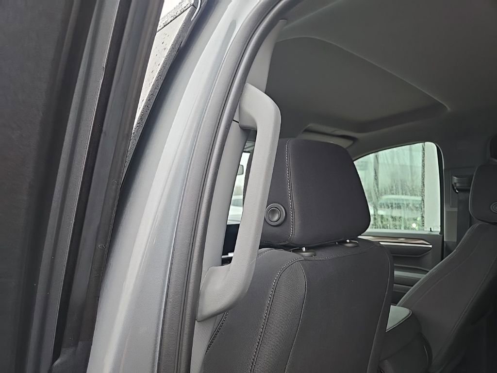 Used 2025 Chevrolet Silverado 1500 LT image 95