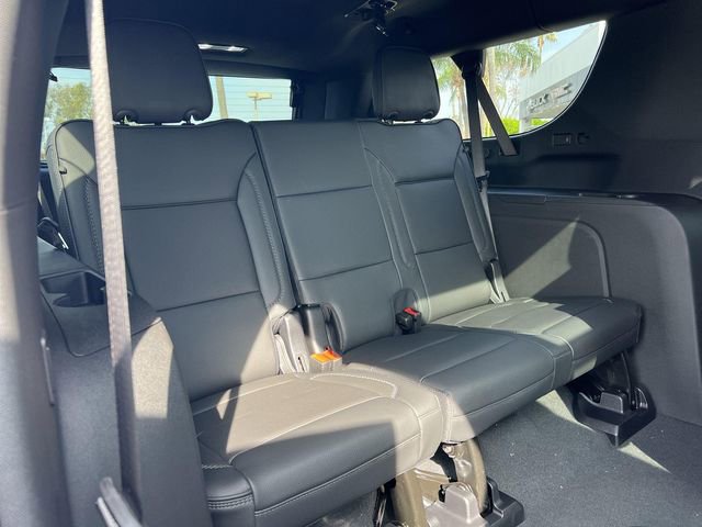 New 2026 GMC Yukon XL Denali w/ Denali Reserve Package image 33