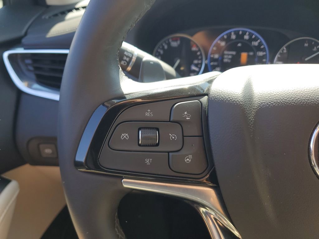 Used 2023 Buick Enclave Avenir w/ Avenir Technology Package image 21