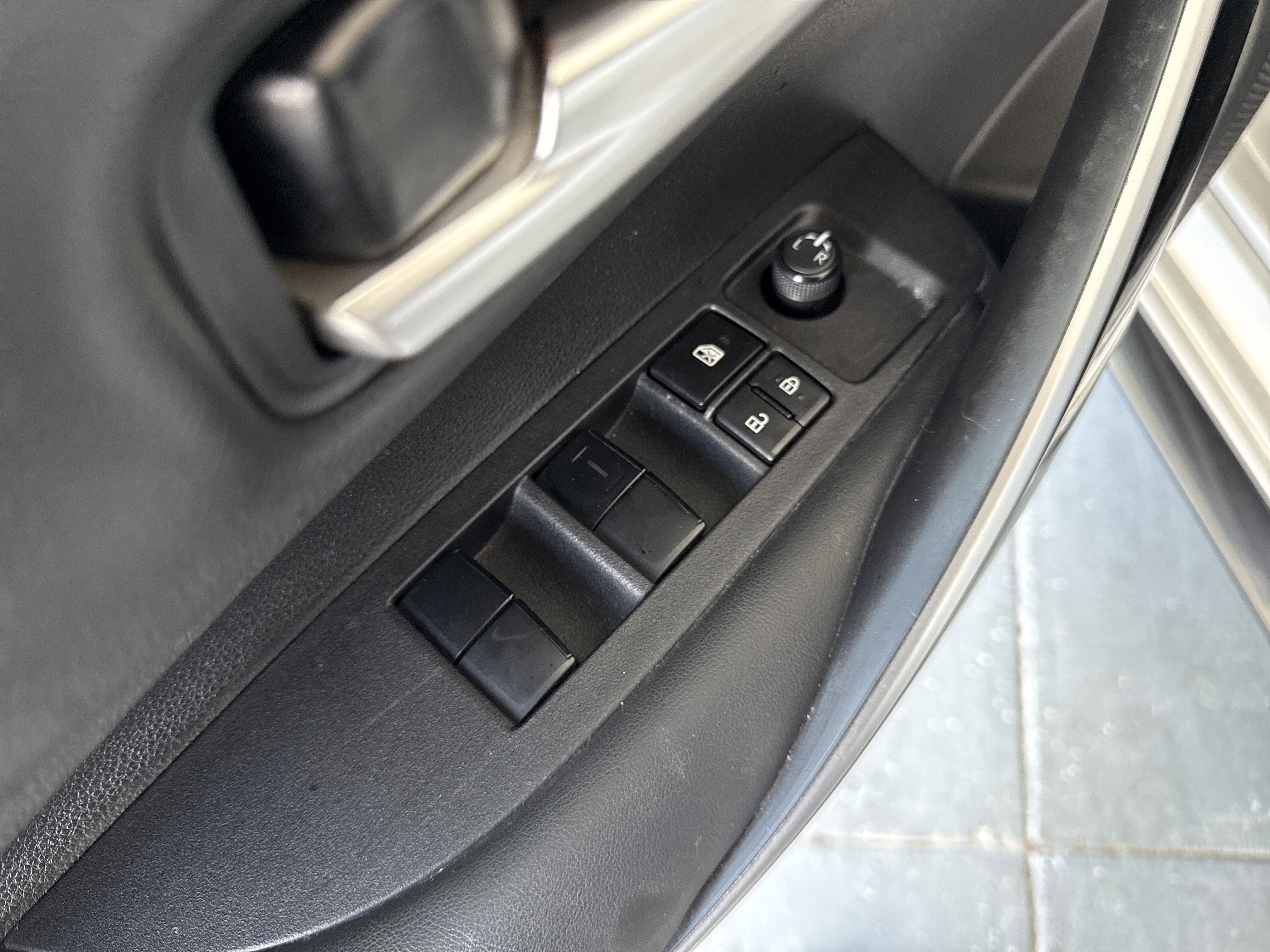 Used 2023 Toyota Corolla XSE w/ Carpet Mat Package (TMS) FWD image 14
