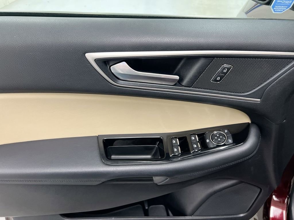 Used 2018 Ford Edge SEL w/ Equipment Group 201A FWD image 21