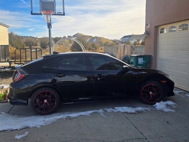 Used 2018 Honda Civic Sport image 2