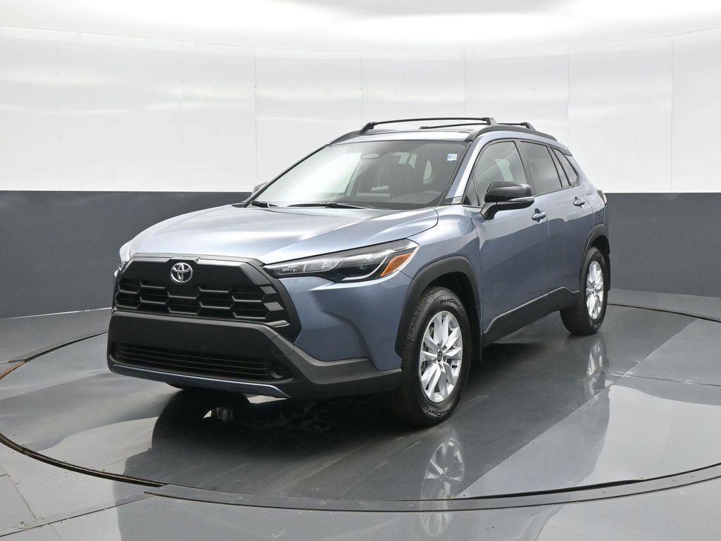 Certified 2026 Toyota Corolla Cross LE w/ Moonroof Package AWD/4WD image 5