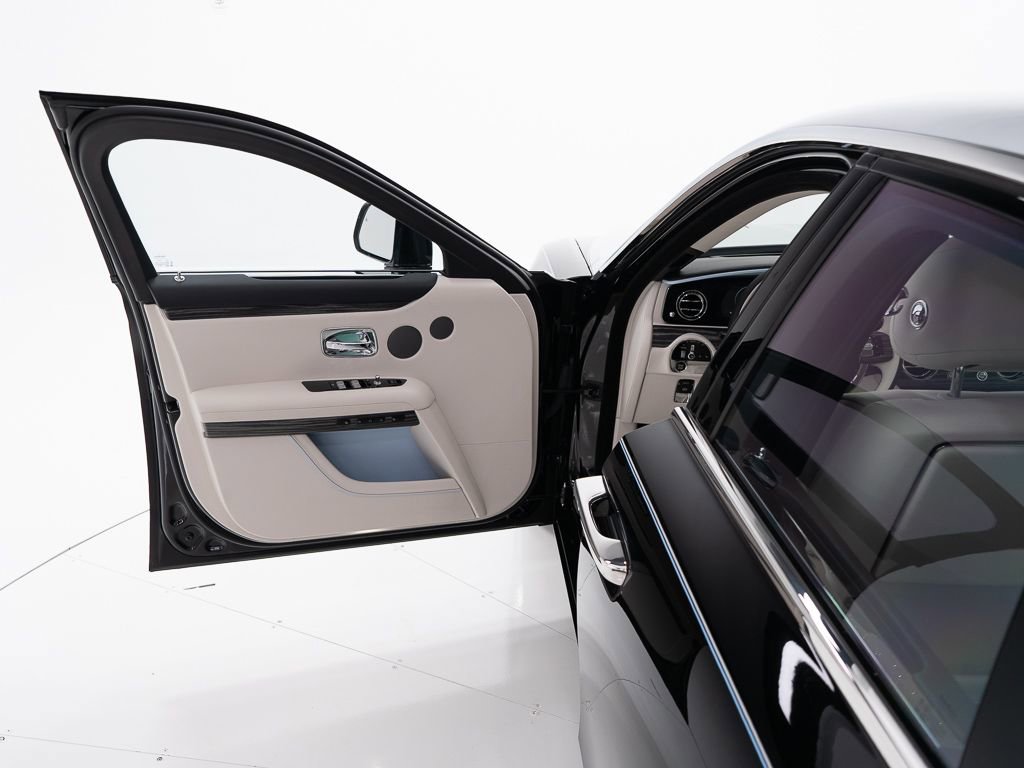 Certified 2025 Rolls-Royce Ghost image 11