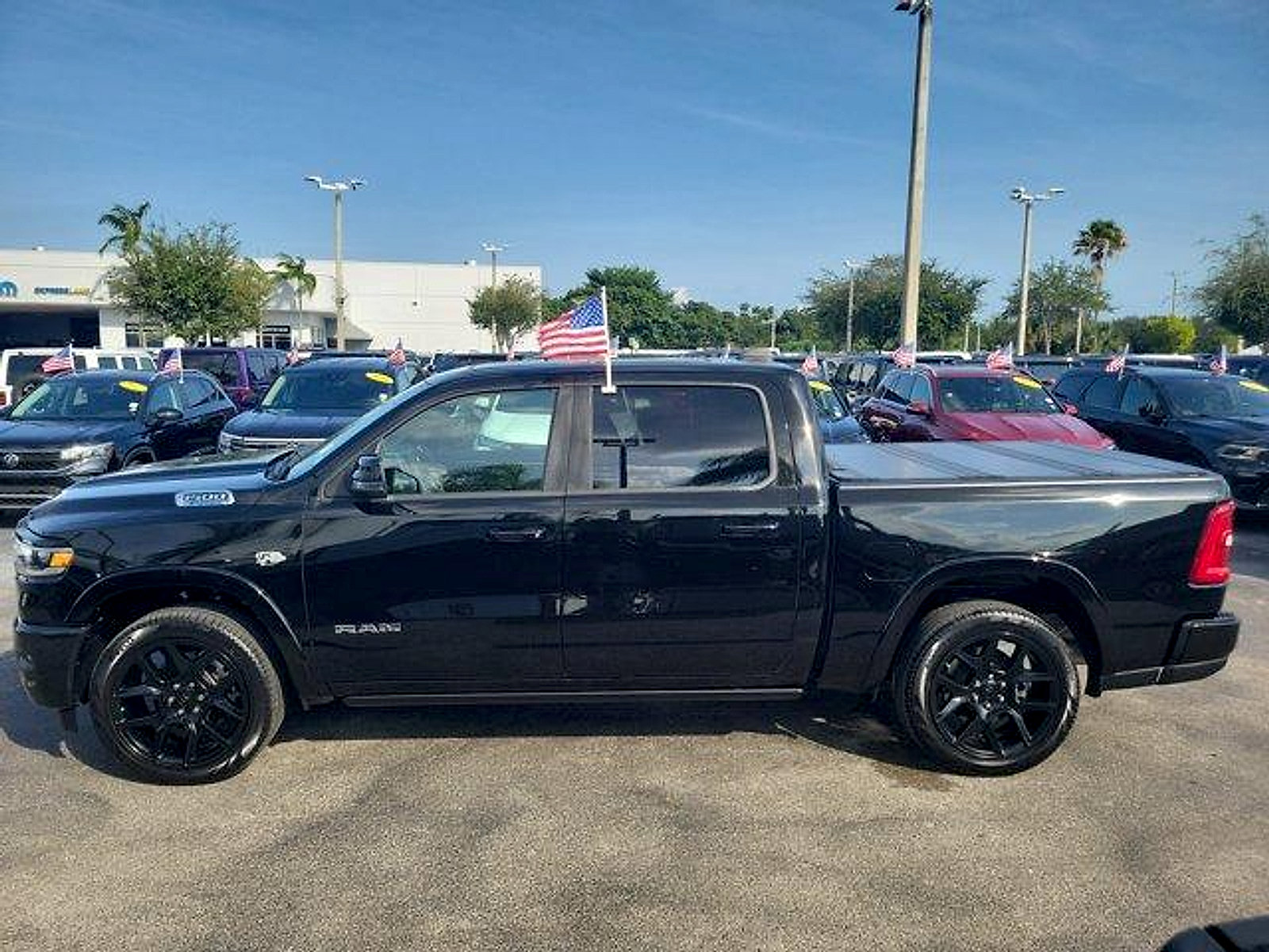 Used 2026 RAM 1500 Laramie w/ Laramie Preferred Package AWD/4WD image 4