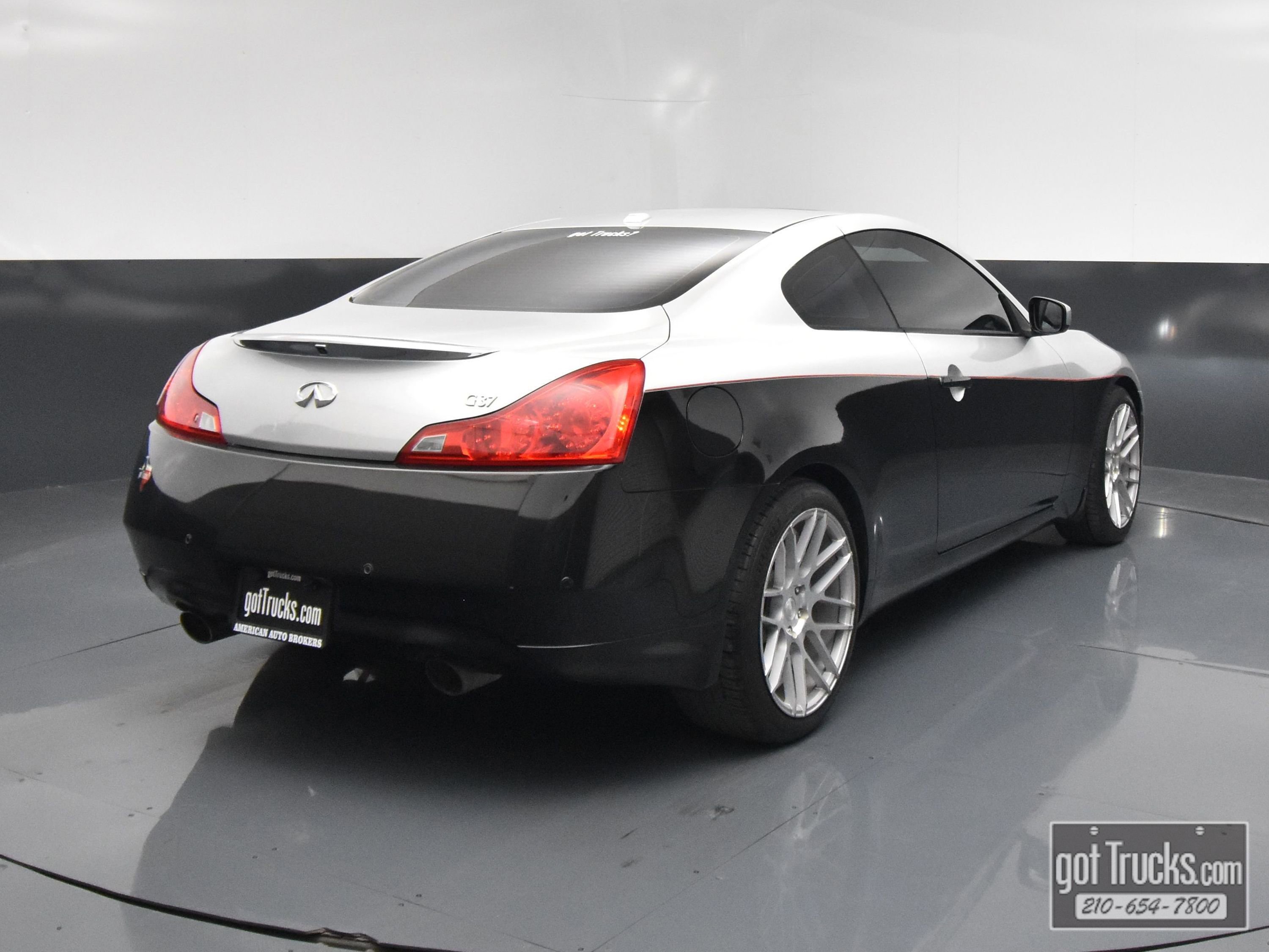 Used 2010 INFINITI G37 Journey w/ Premium Pkg image 46
