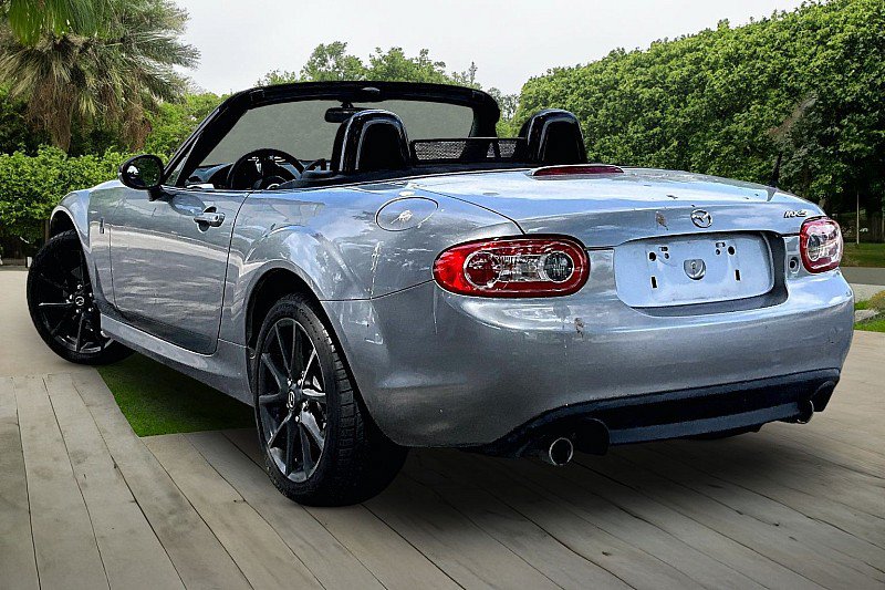 Used 2015 MAZDA MX-5 Miata Club RWD image 9