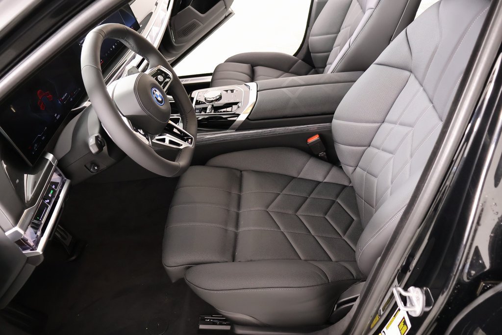 New 2026 BMW 750e xDrive AWD/4WD image 12