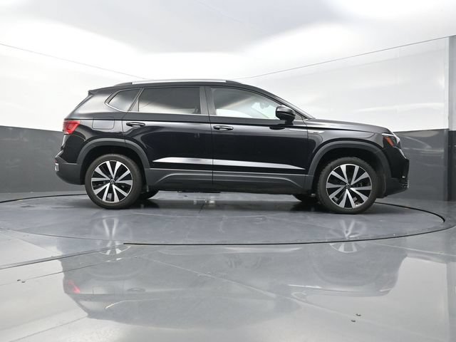 Used 2024 Volkswagen Taos SE FWD image 37
