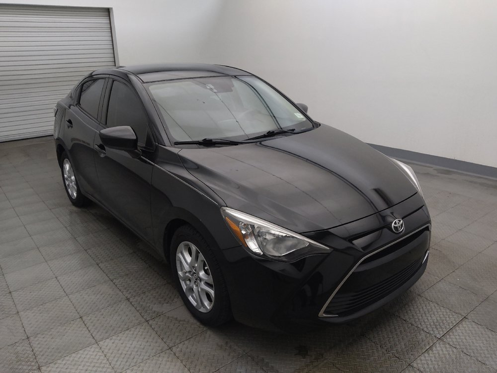 Used 2017 Toyota Yaris iA FWD image 13
