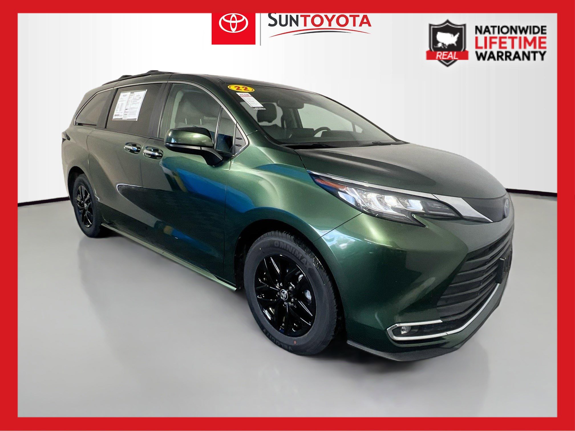 Used 2022 Toyota Sienna XLE