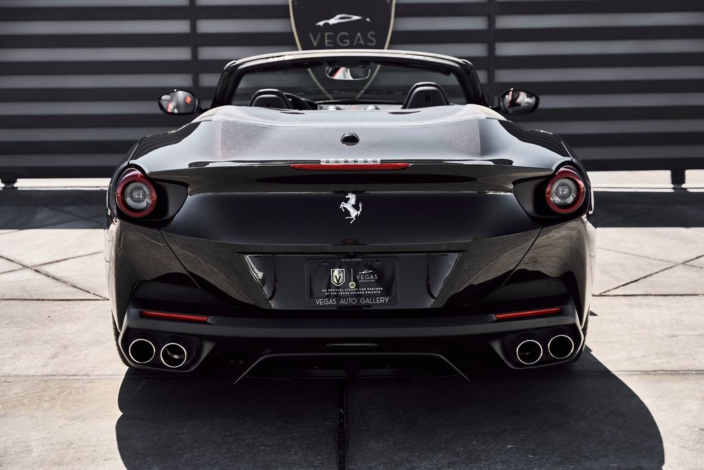 Used 2020 Ferrari Portofino RWD image 22