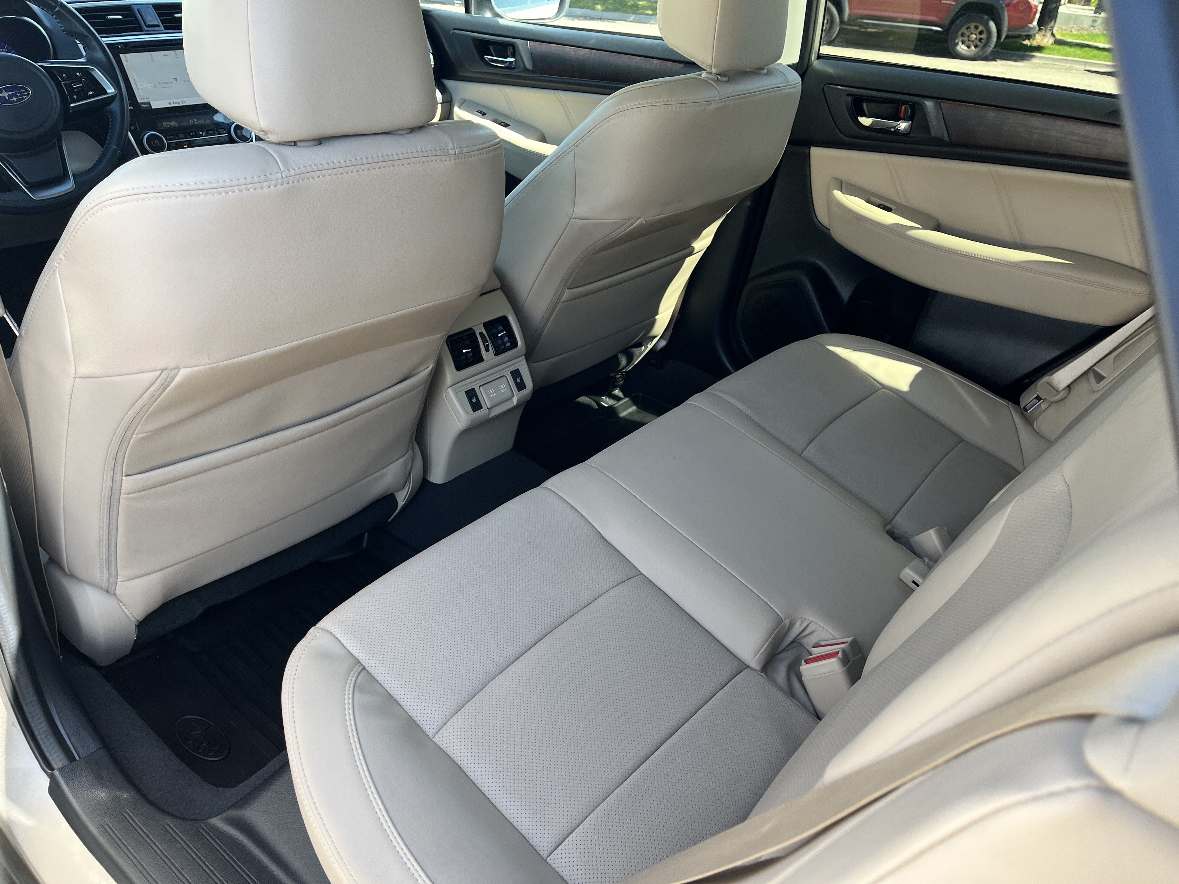 Used 2019 Subaru Outback 2.5i Limited AWD/4WD image 19