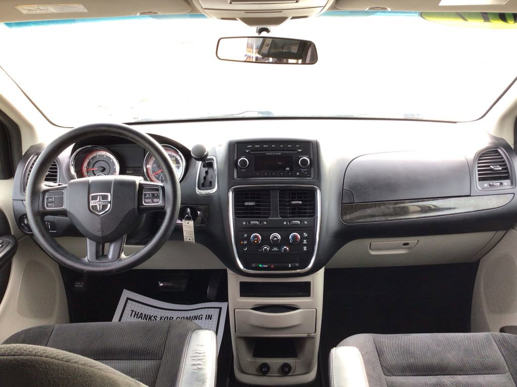 Used 2017 Dodge Grand Caravan SE image 22