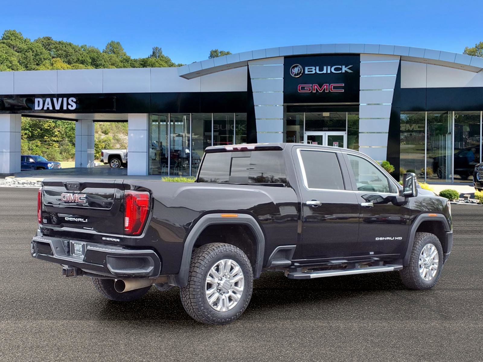 Used 2021 GMC Sierra 2500 Denali image 4