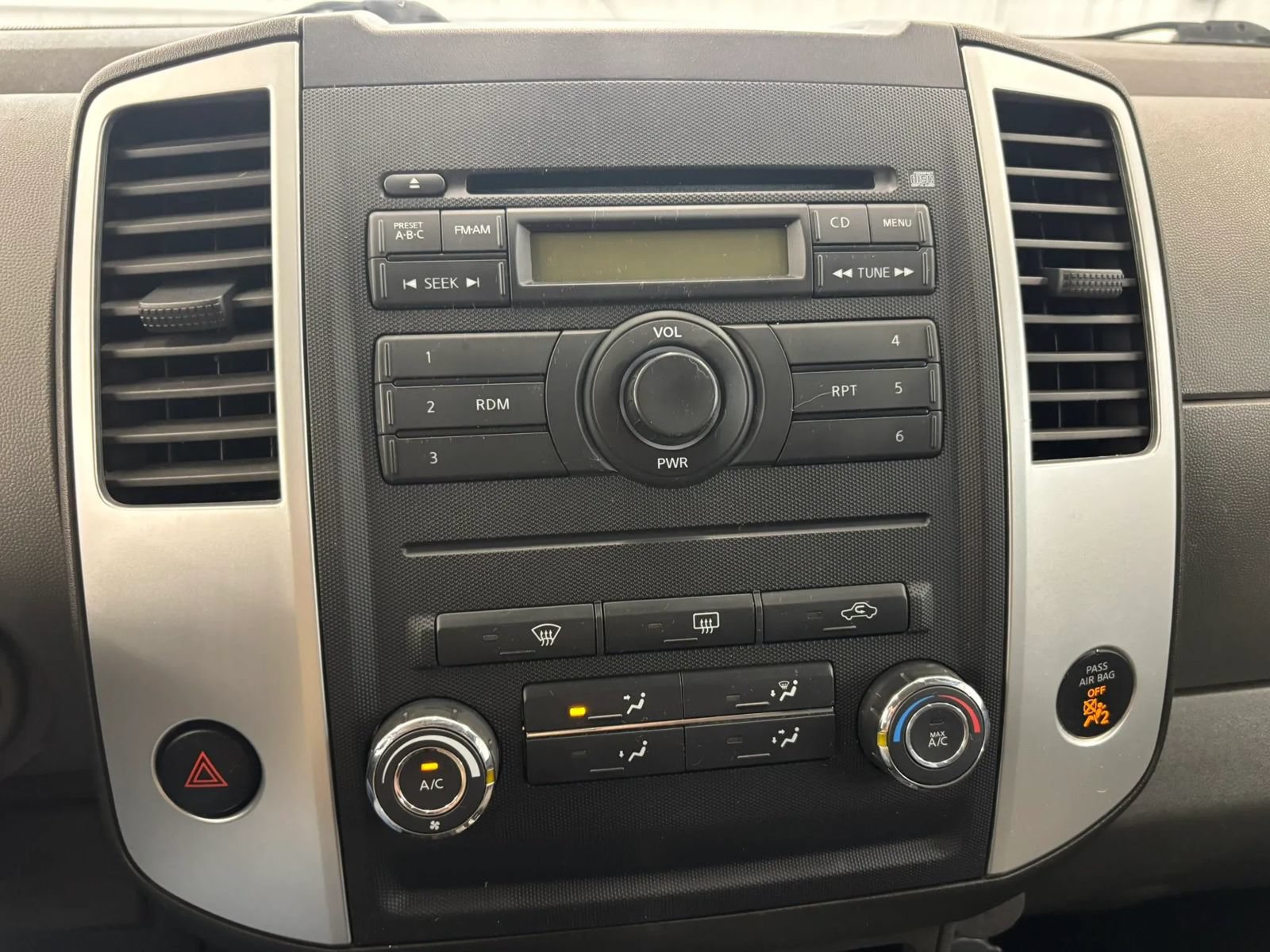 Used 2011 Nissan Xterra S w/ 4X4 Value Package image 28
