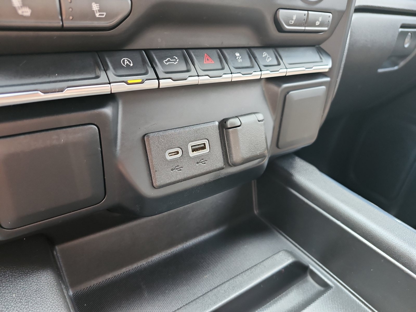 Used 2022 Chevrolet Silverado 1500 RST AWD/4WD image 23