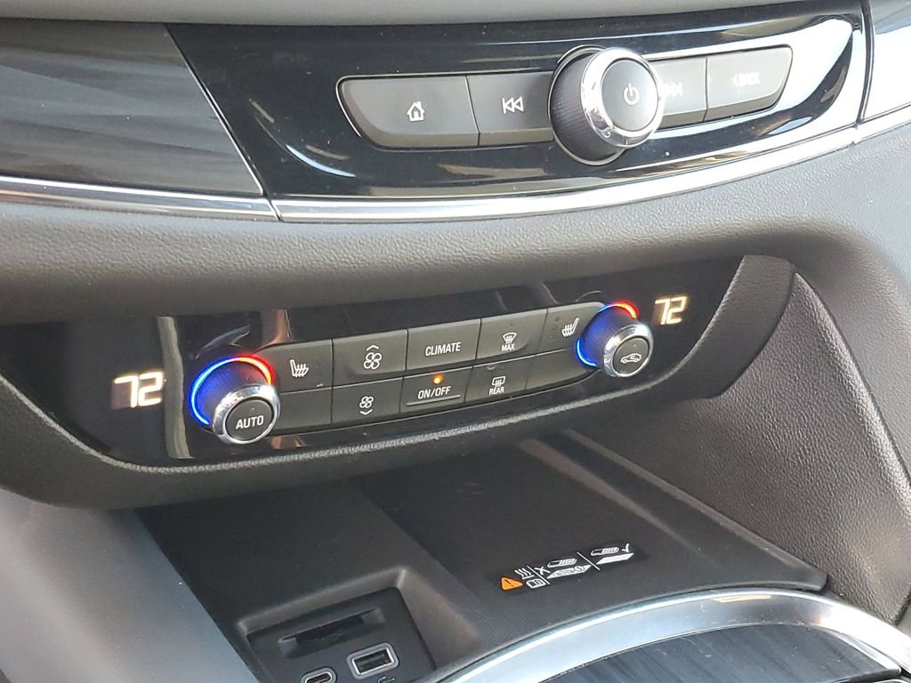 Certified 2023 Buick Enclave Essence image 18