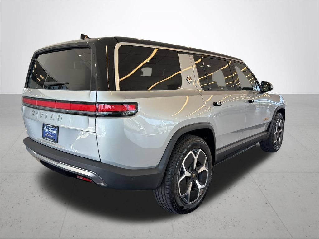 Used 2024 Rivian R1S Adventure AWD/4WD image 7