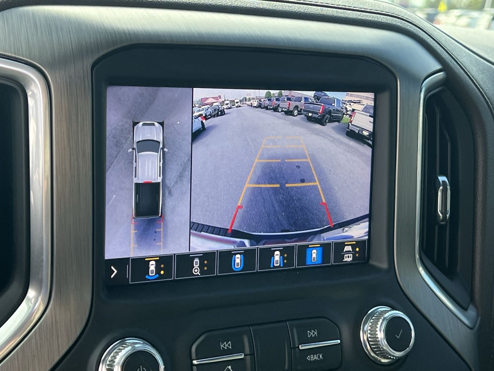 Used 2022 GMC Sierra 2500 Denali w/ Denali Ultimate Package AWD/4WD image 19