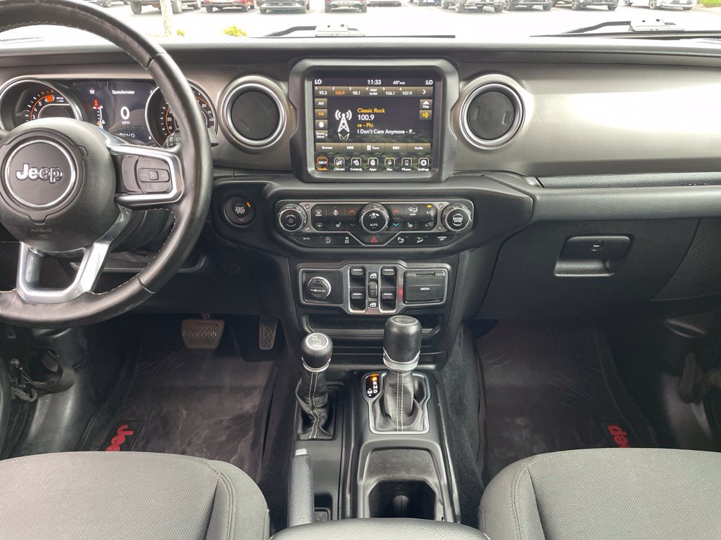 Used 2020 Jeep Wrangler Unlimited Sahara w/ Uconnect 4C Nav & Sound Group AWD/4WD image 11