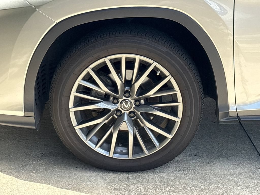 Used 2022 Lexus RX 450h F Sport w/ Cold Area Package (CT) AWD/4WD image 14