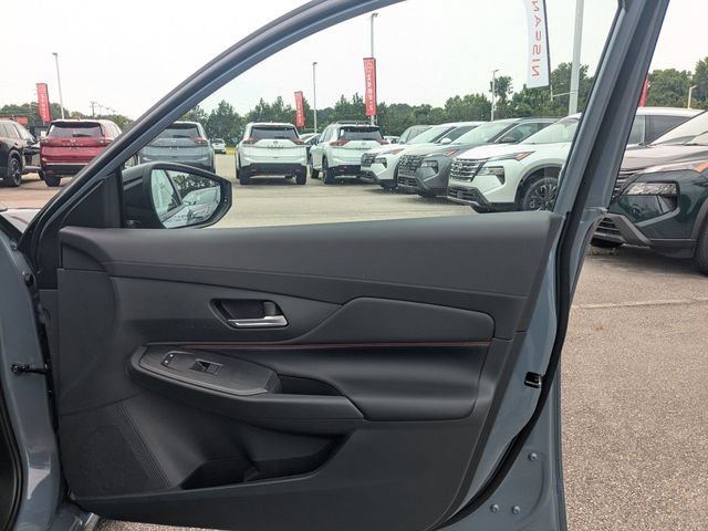 New 2026 Nissan Sentra SR w/ Floor Mat Package FWD image 31