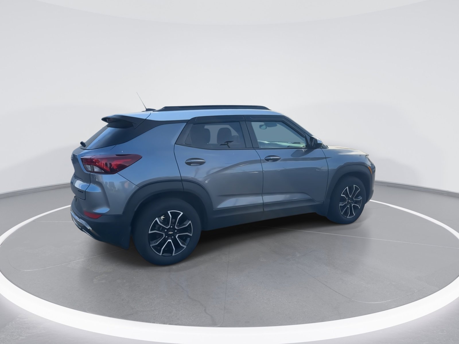 Used 2022 Chevrolet TrailBlazer ACTIV w/ Sun and Liftgate Package image 9