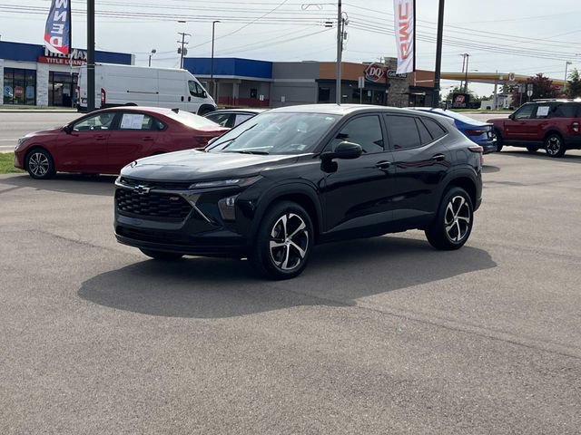 Certified 2025 Chevrolet Trax RS w/ Driver Confidence Package FWD image 8