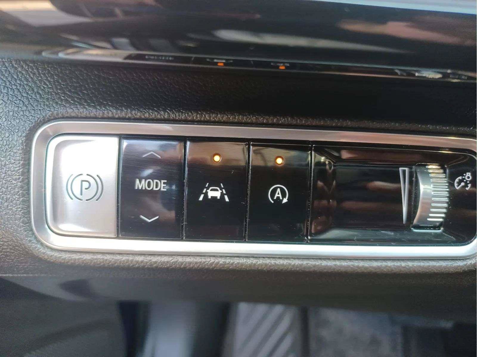 Used 2024 Buick Envision AWD Avenir image 16