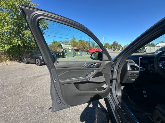 New 2027 BMW X7 xDrive40i w/ M Sport Package AWD/4WD image 28