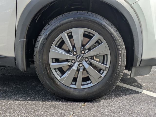 Used 2022 Nissan Pathfinder SV FWD image 32
