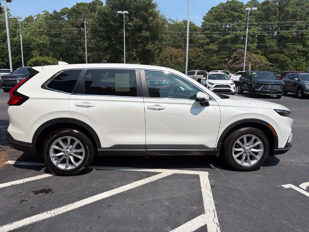 Used 2025 Honda CR-V EX image 4