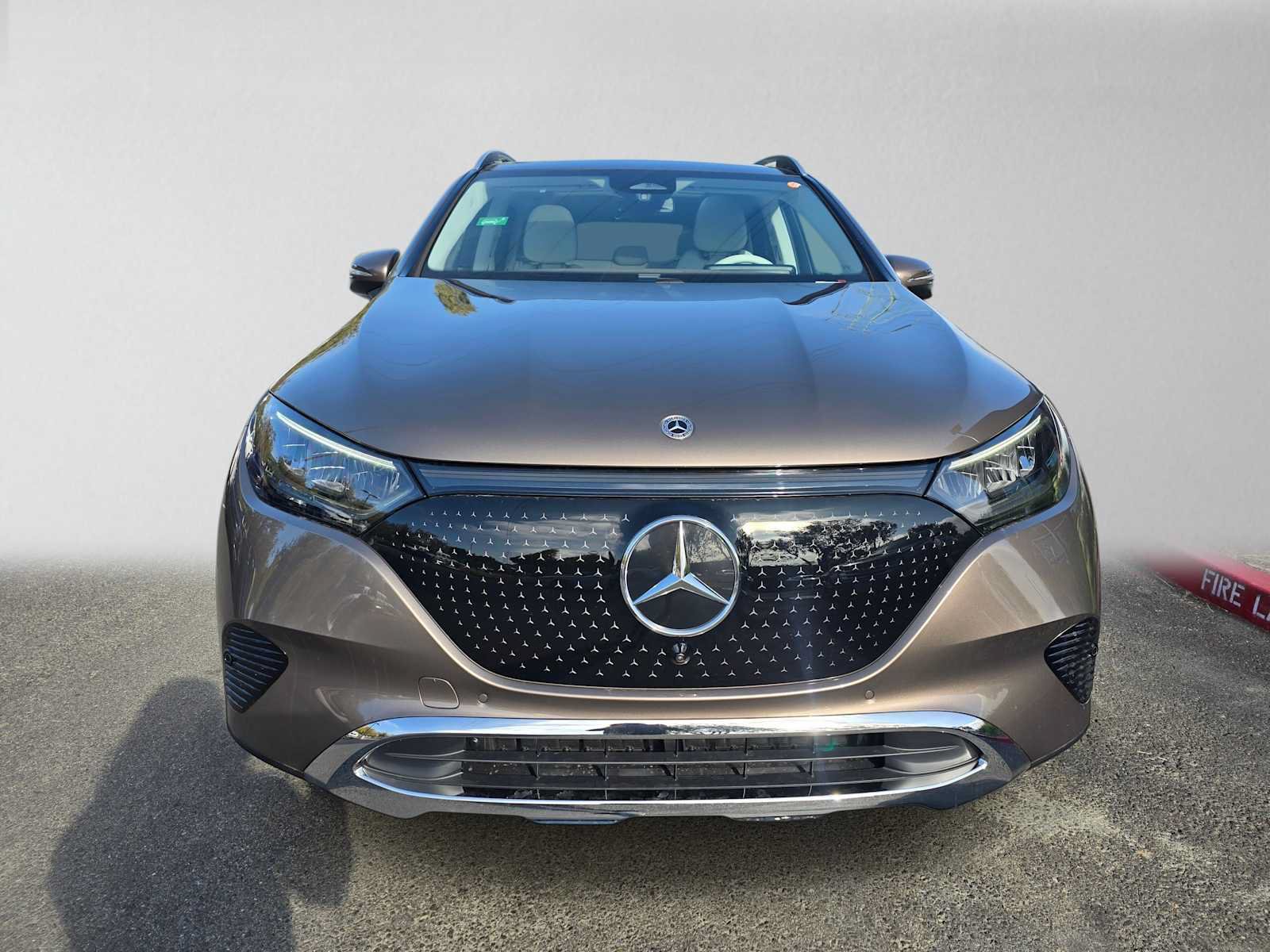 New 2027 Mercedes-Benz EQE 320 4MATIC SUV image 8