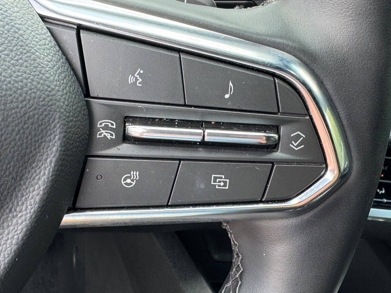 Used 2026 Chevrolet Equinox LT AWD/4WD image 22