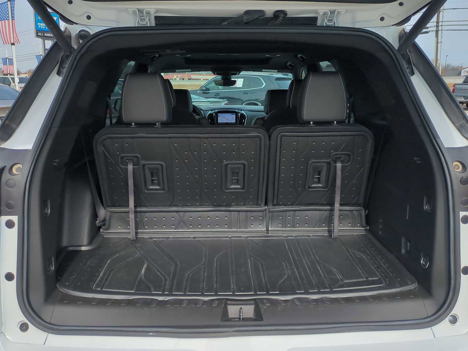 Used 2023 Chevrolet Traverse Premier w/ LPO, Floor Liner Package image 27