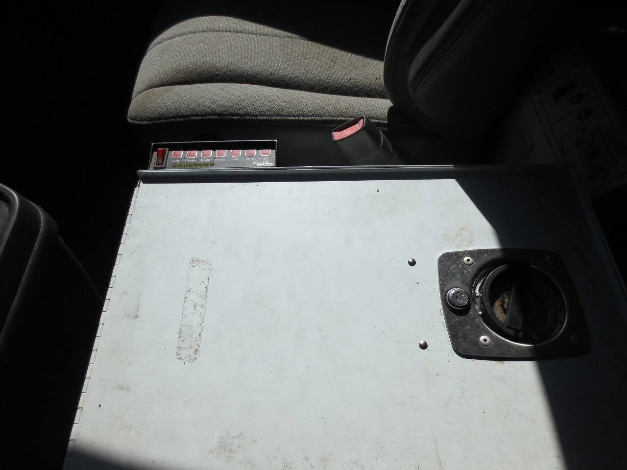 Used 2013 Chevrolet Express 2500 image 10