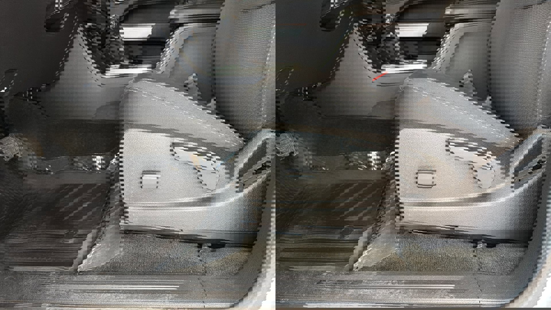 Used 2015 Chevrolet Colorado LT w/ LT Convenience Package image 20