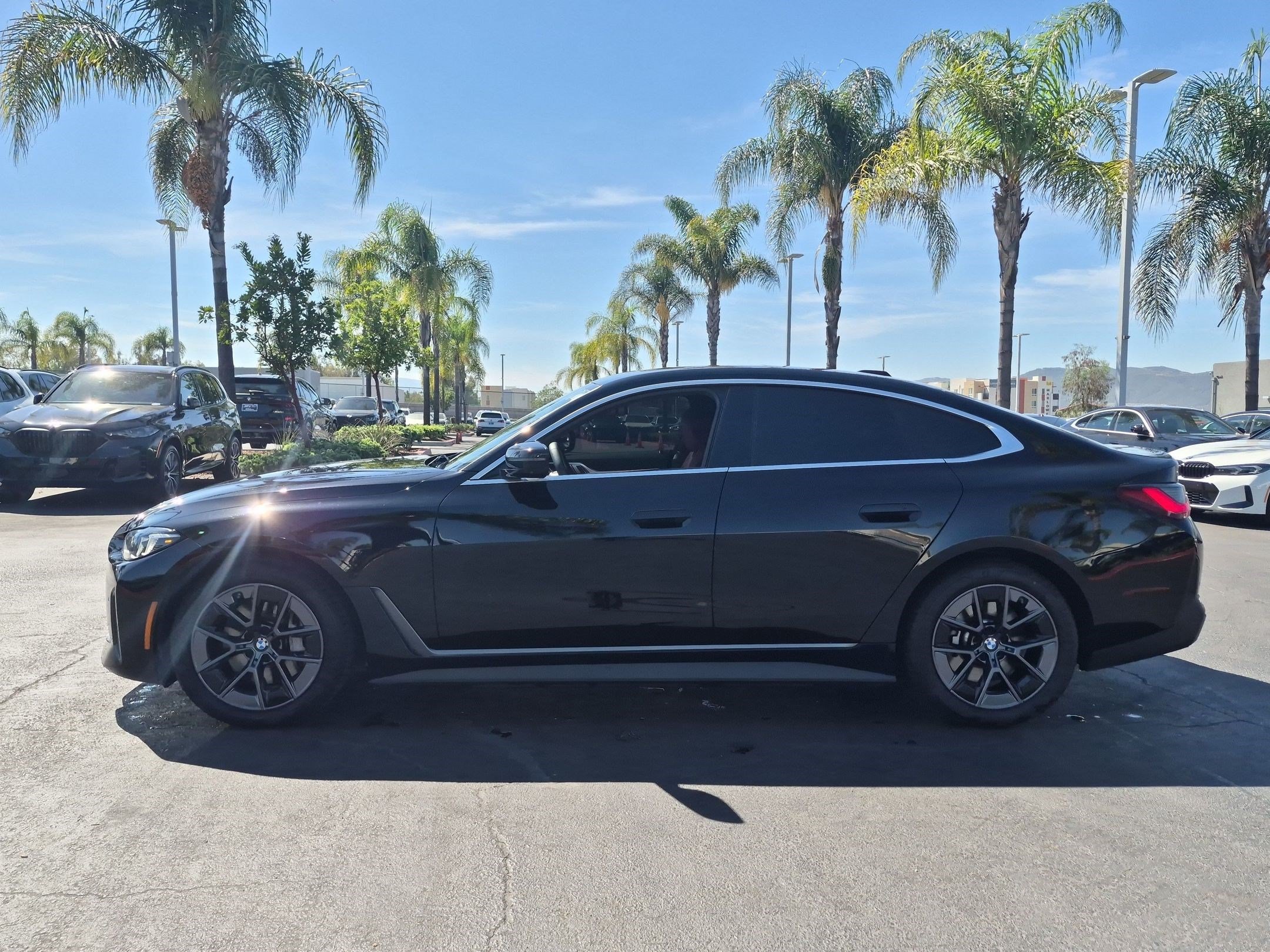 Used 2025 BMW i4 eDrive40 w/ Parking Assistance Package RWD image 7