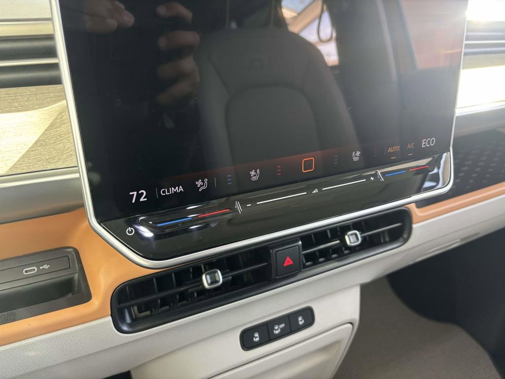 New 2025 Volkswagen ID. Buzz Pro S Plus image 20