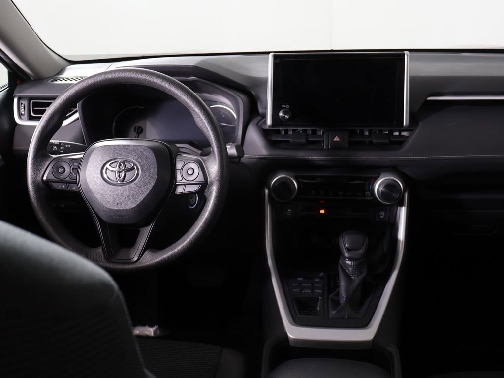 Used 2024 Toyota RAV4 LE image 27